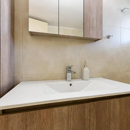 Sea Breeze Paros Iii Апартаменты